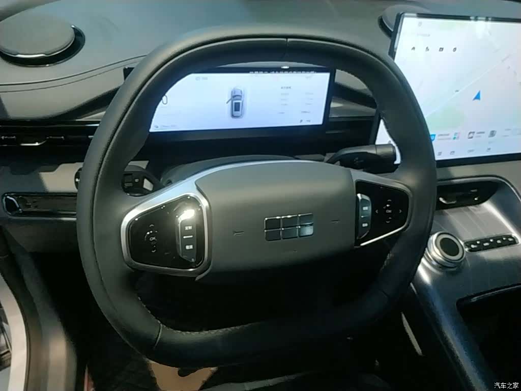 Geely Galaxy E5, 2025 11