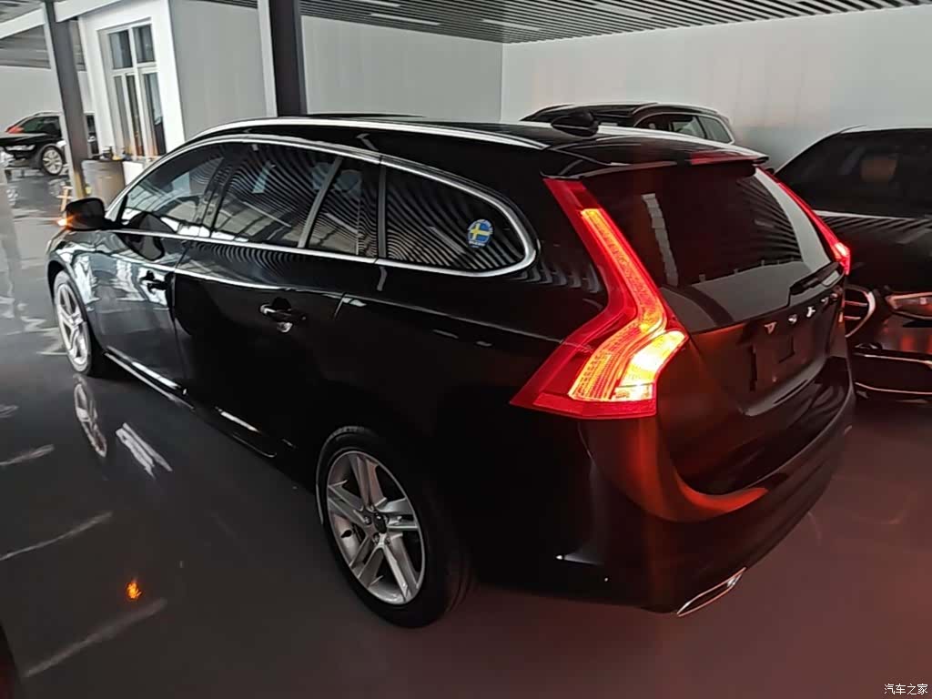 Volvo V60, 2017 все фото