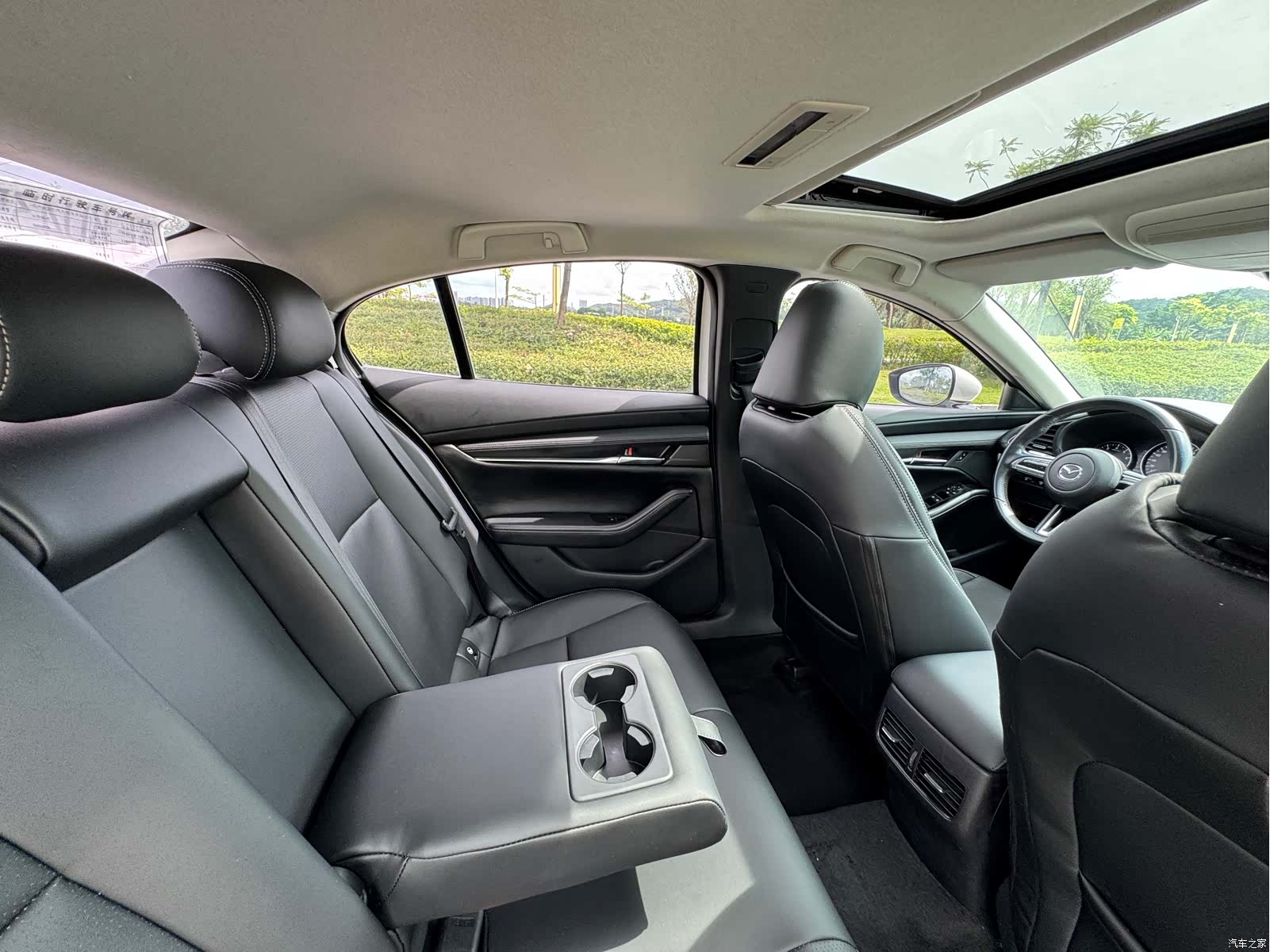 Mazda Mazda3, 2021 23