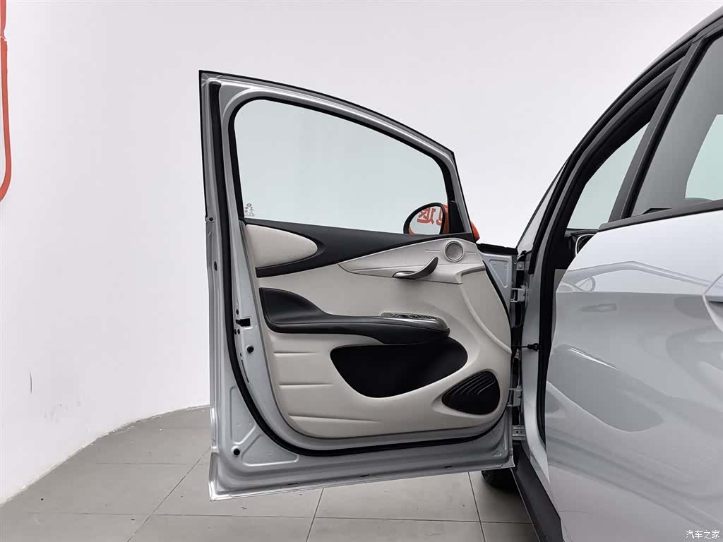 BYD Dolphin, 2022 8