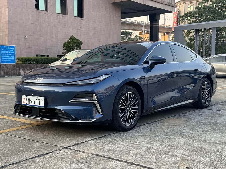 Geely Galaxy Galaxy Sparkle 8