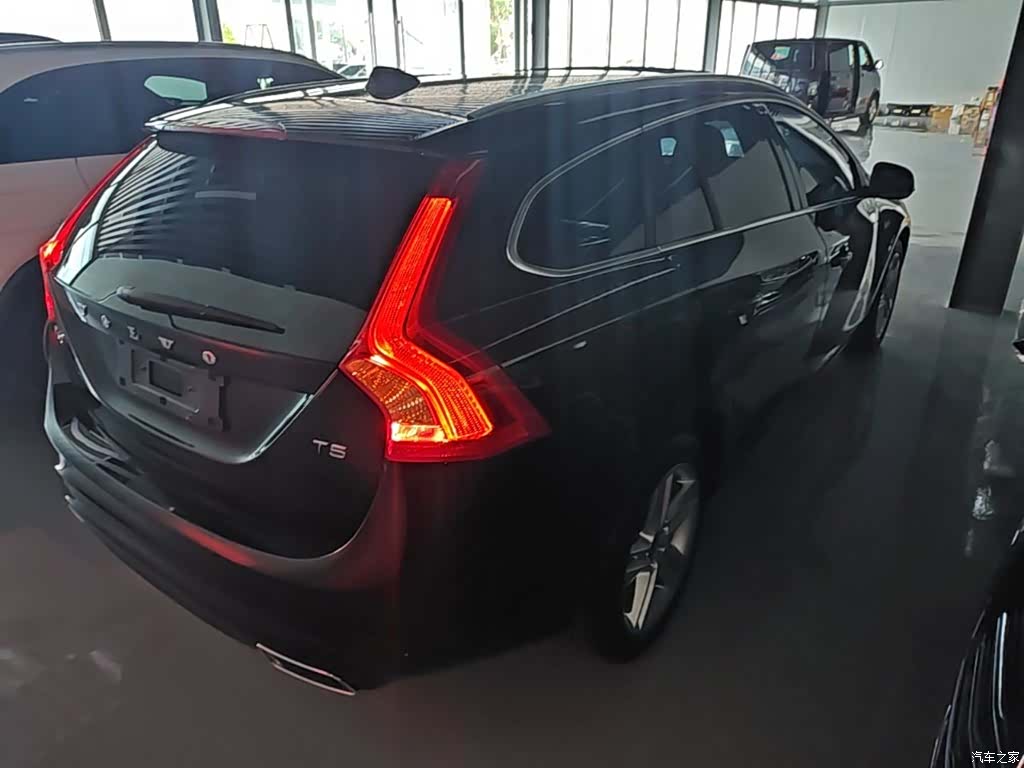 Volvo V60, 2017 7