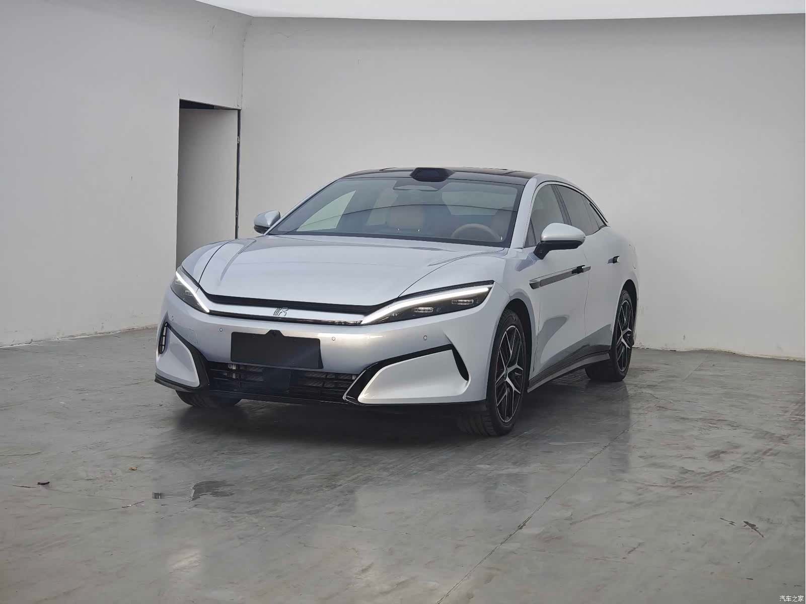 BYD Han, 2025 1