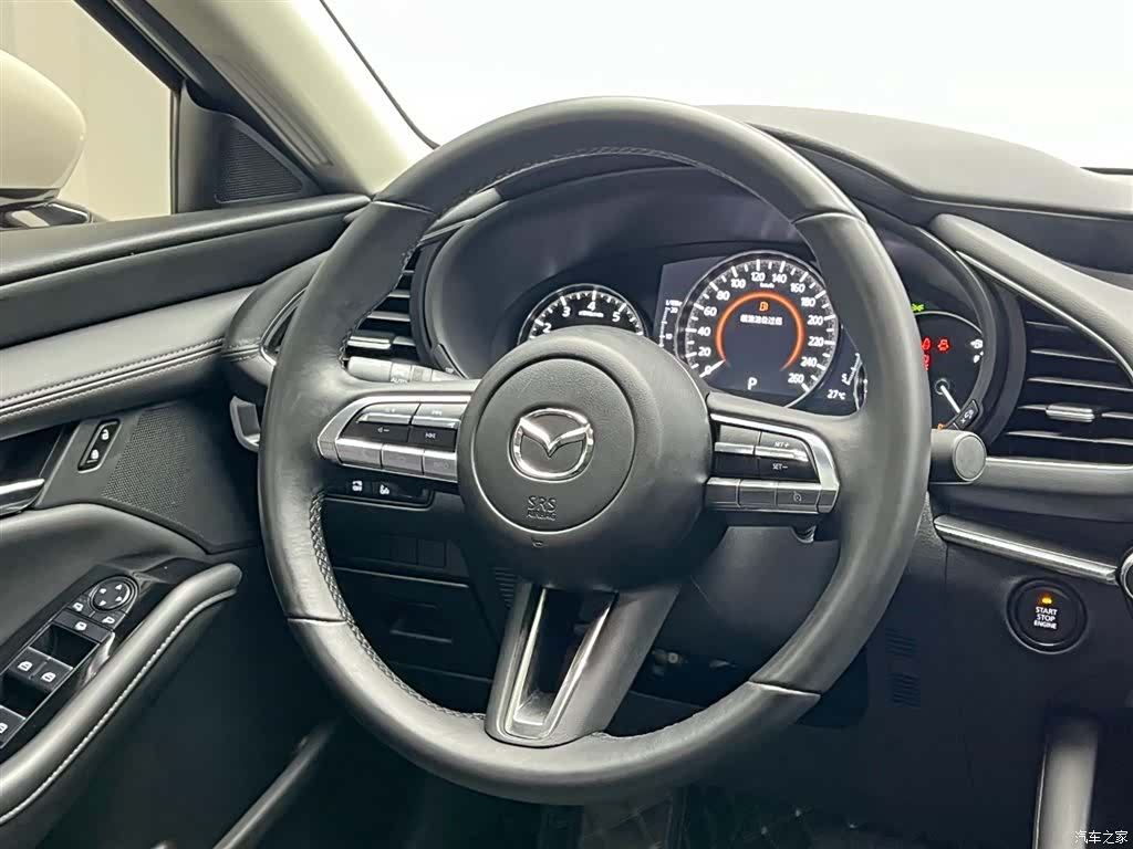 Mazda Mazda3, 2024 19