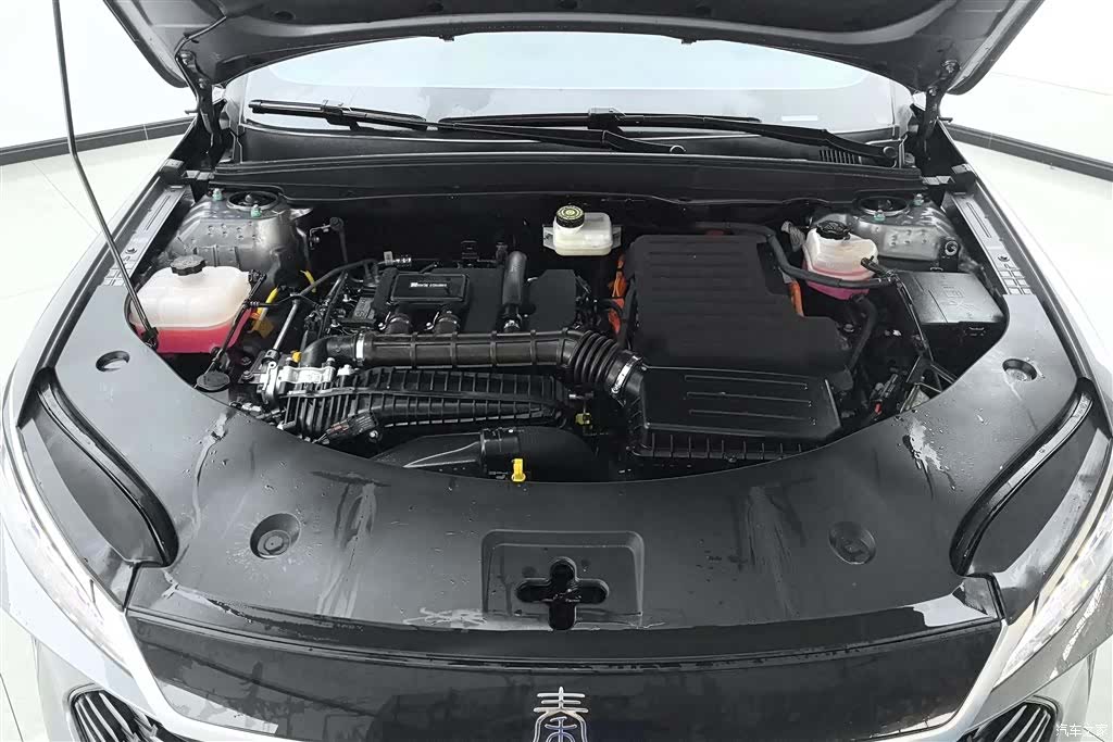 BYD Qin, 2025 10