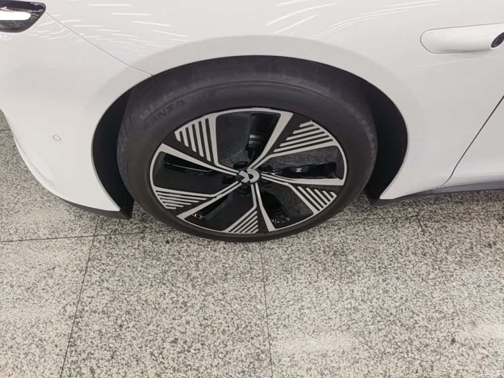 NIO ET7, 2024 23