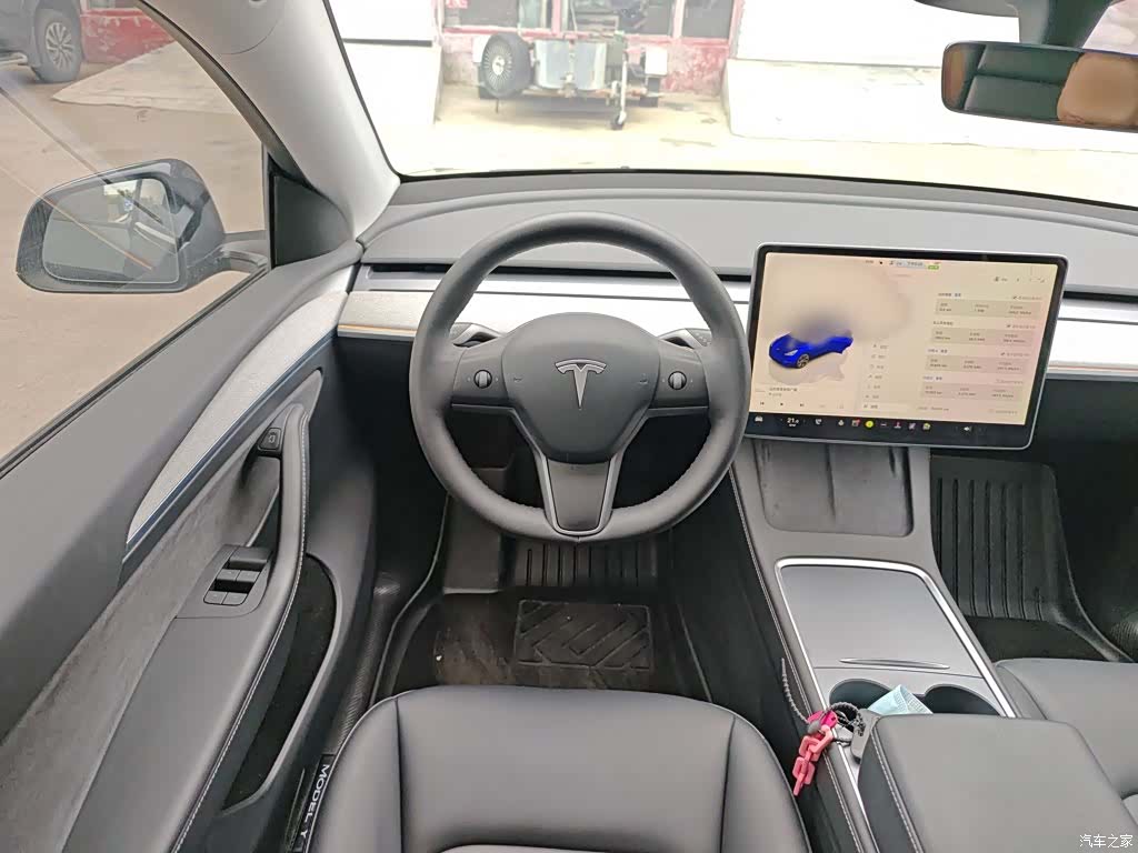 Tesla Model Y, 2024 7
