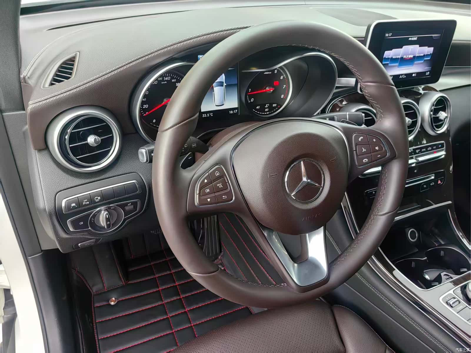 Mercedes-Benz GLC, 2018 17