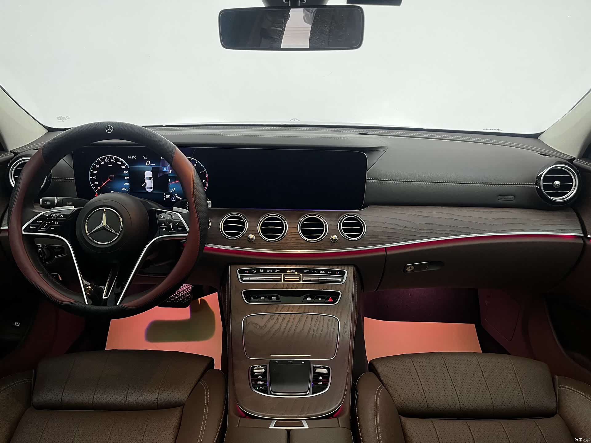 Mercedes-Benz E-Class, 2022 15