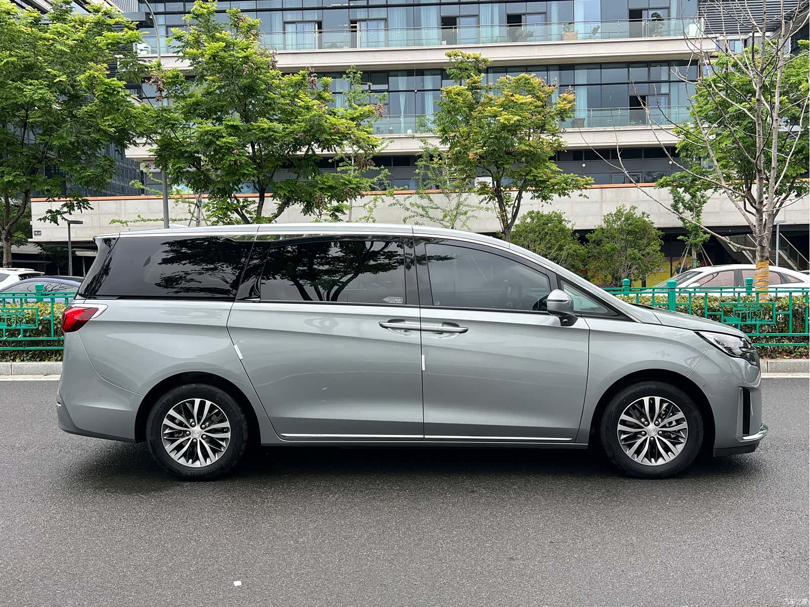 Buick GL8, 2023 17