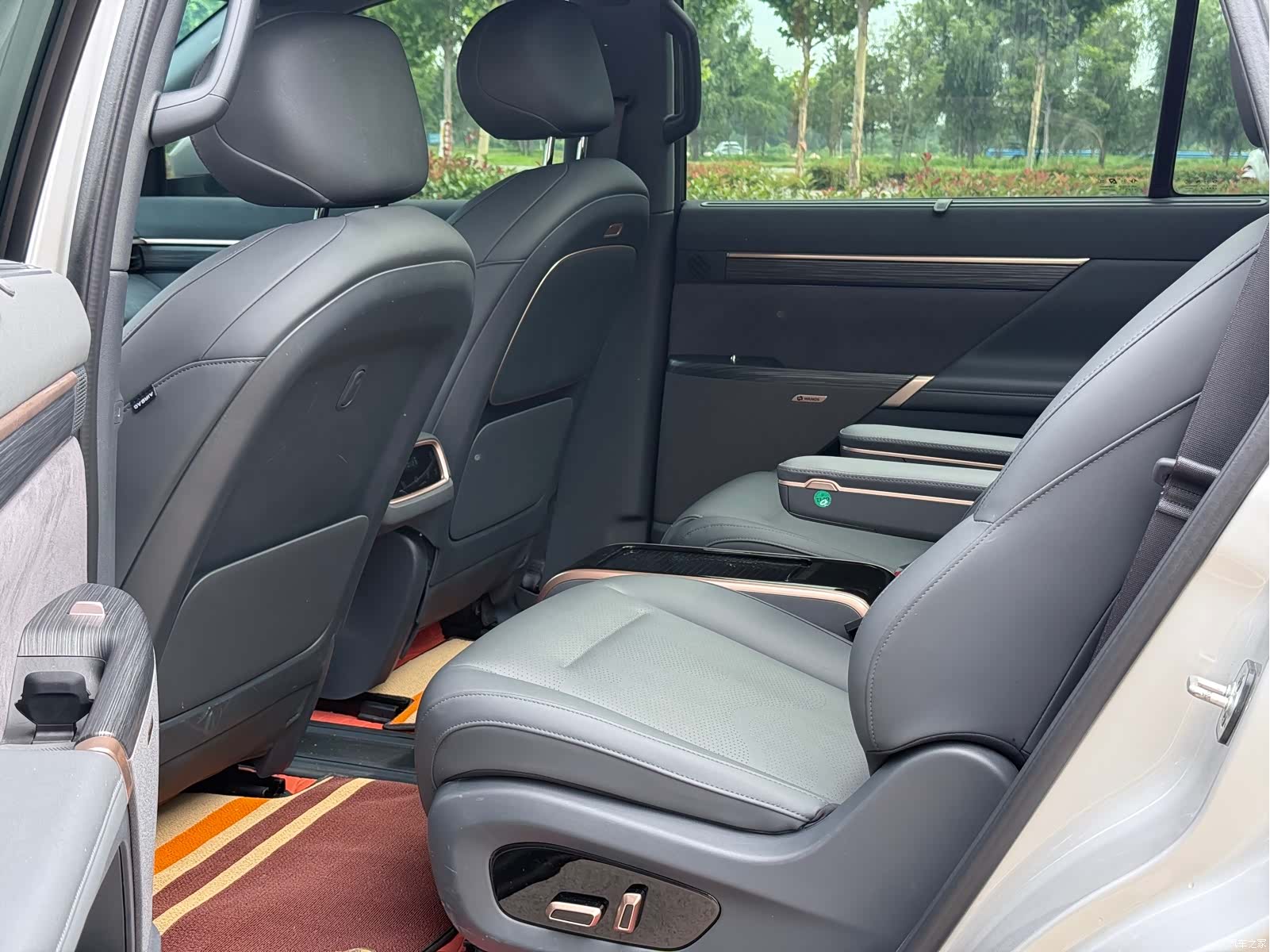 DongFeng eπ008, 2025 11