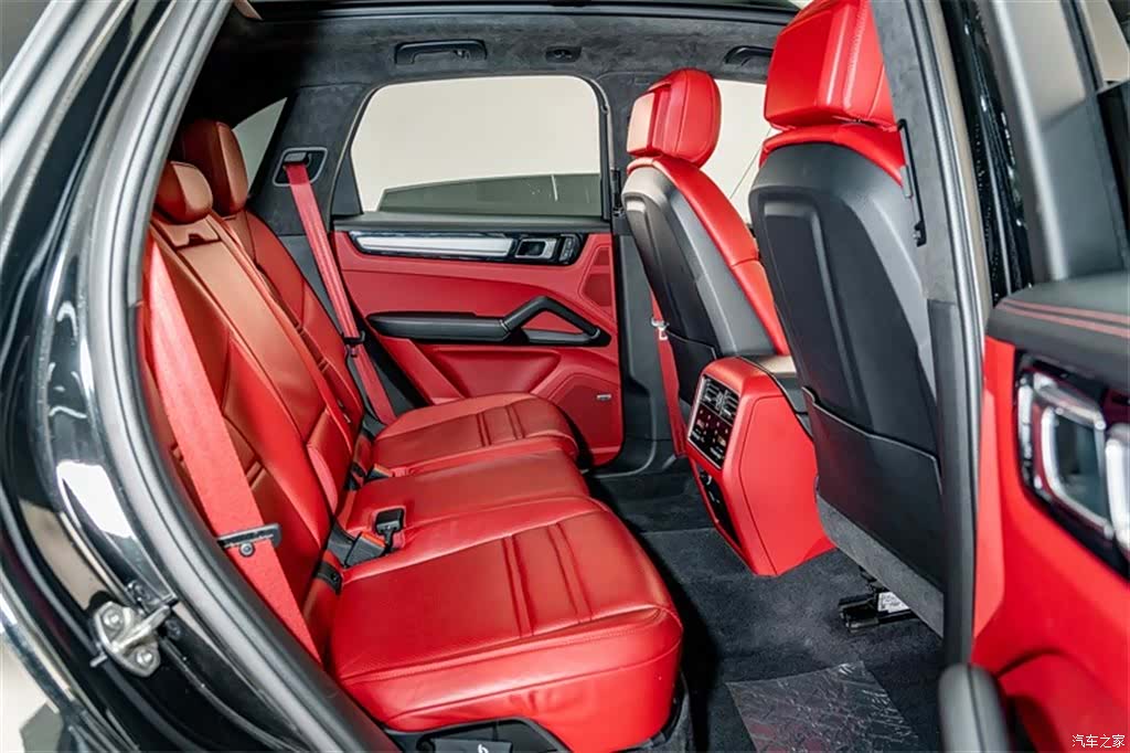 Porsche Cayenne, 2022 22