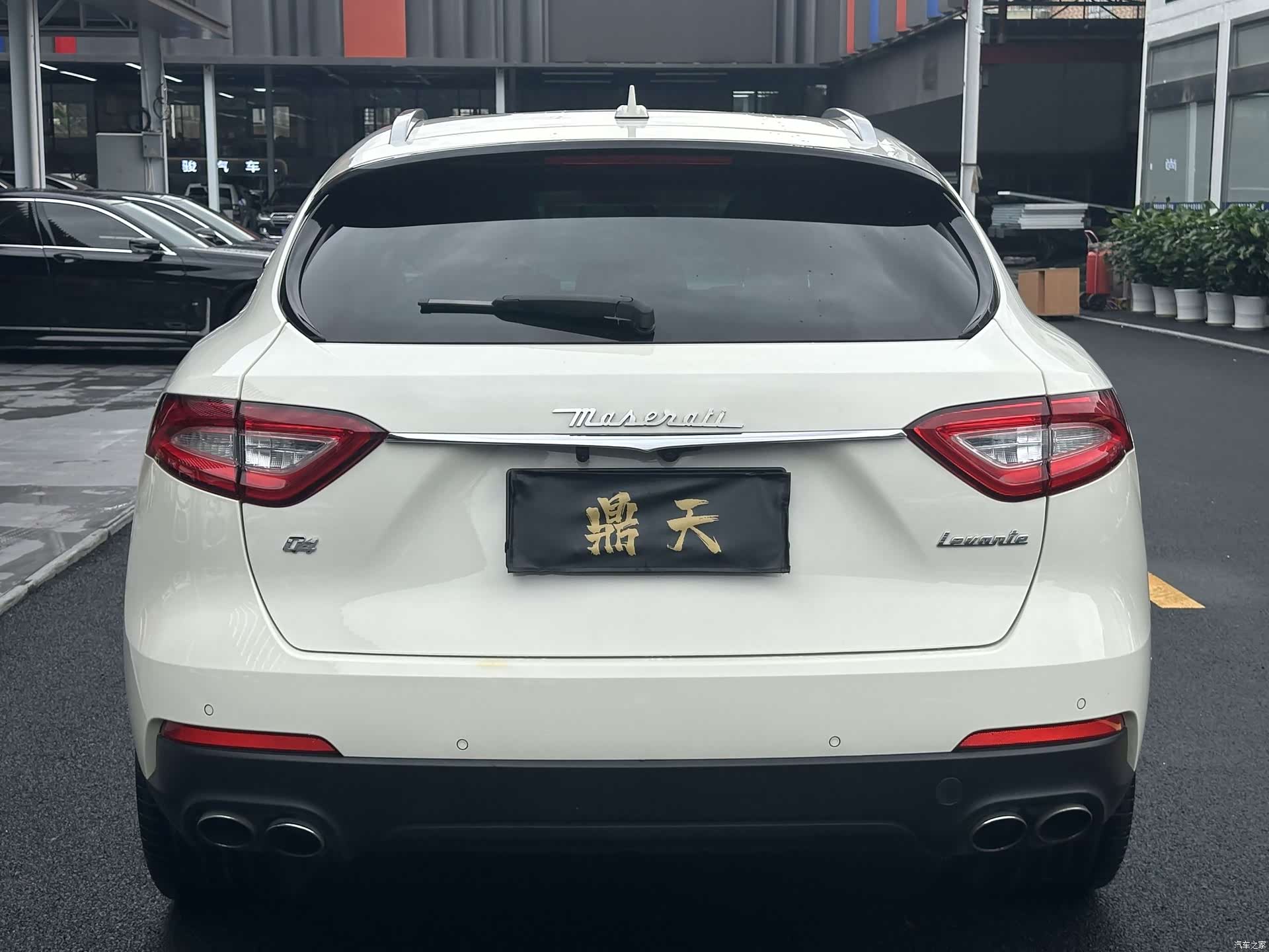 Maserati Levante, 2019 все фото
