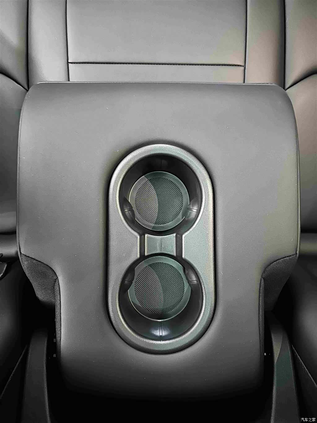 Tesla Model Y, 2023 24