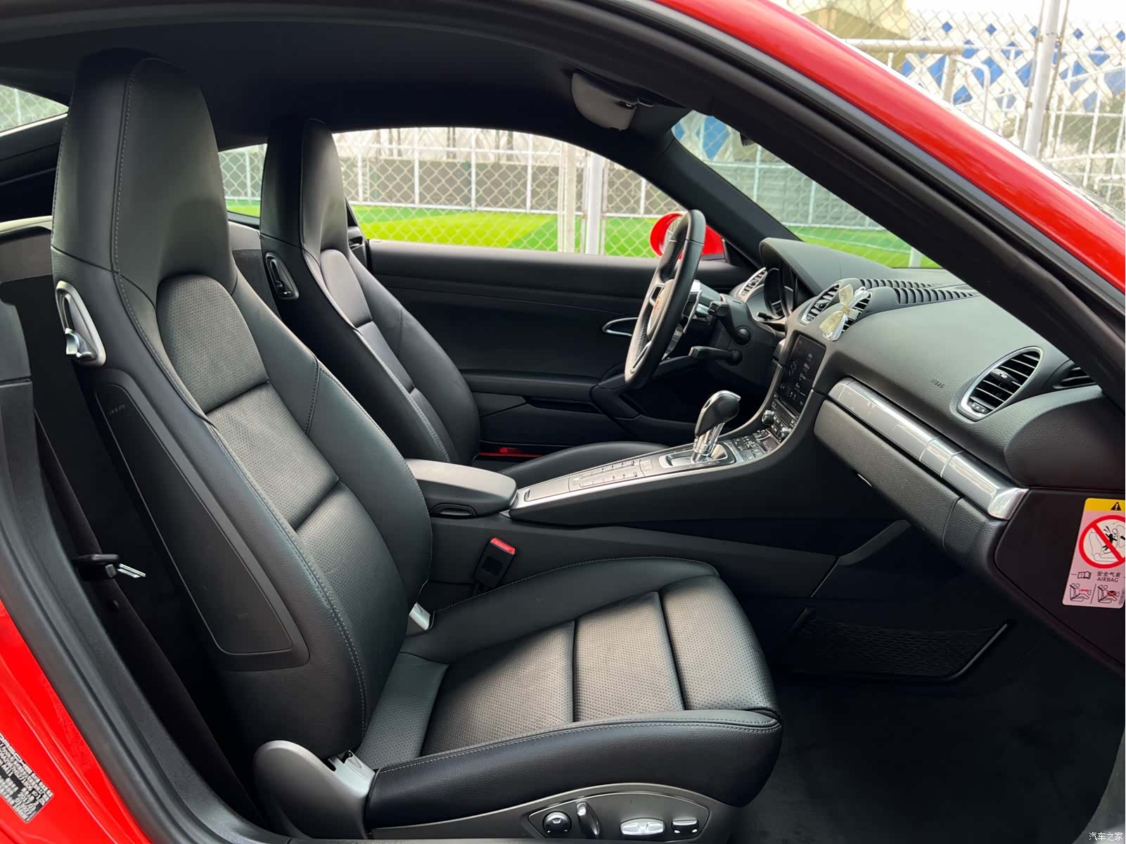 Porsche Cayman, 2017 12