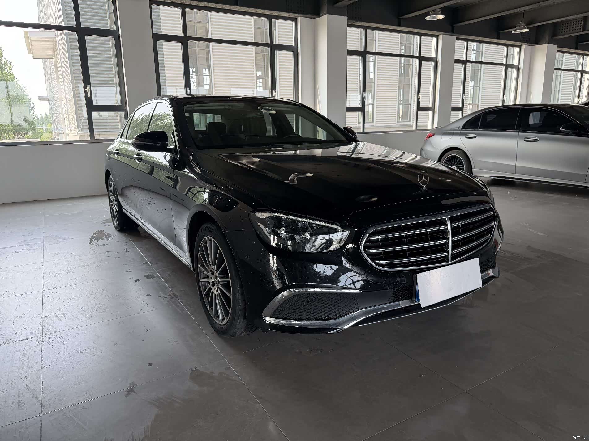 Mercedes-Benz E-Class, 2022 6