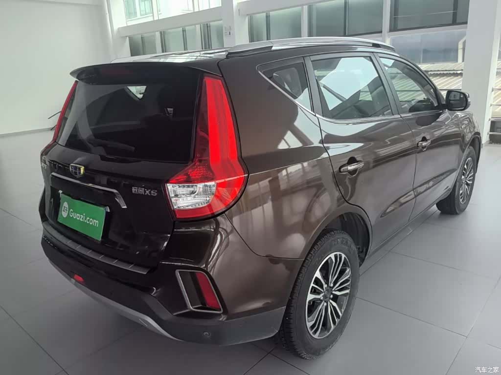 Geely X6, 2017 7