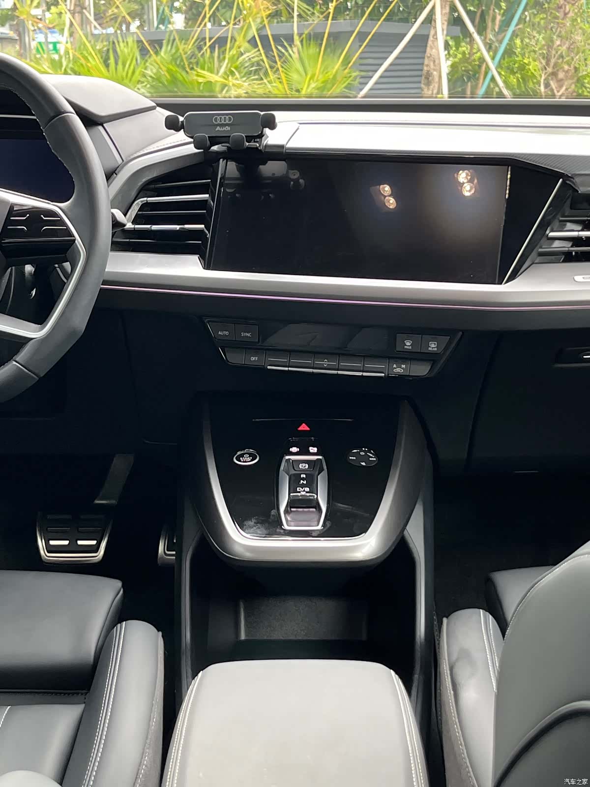 Audi Q4 e-tron, 2024 13