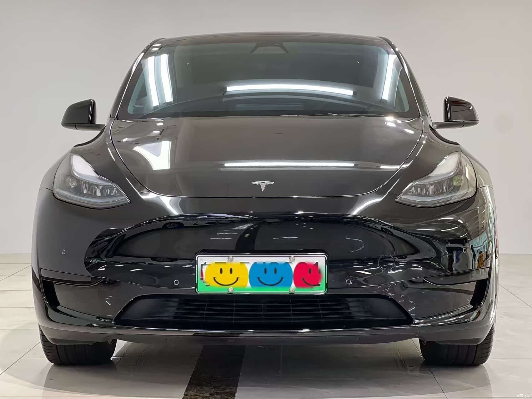 Tesla Model Y, 2023 2