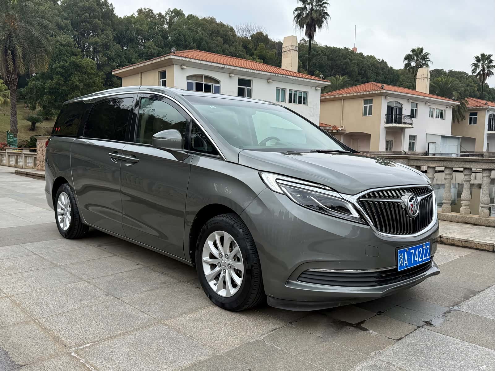 Buick GL8, 2017 3