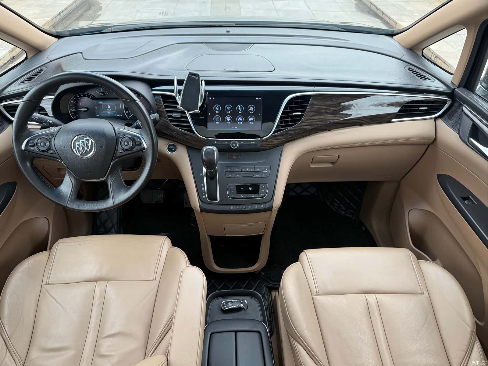 Buick GL8, 2017 8