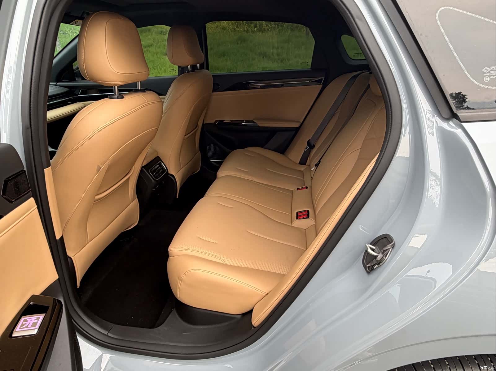 Geely Galaxy L6, 2024 7