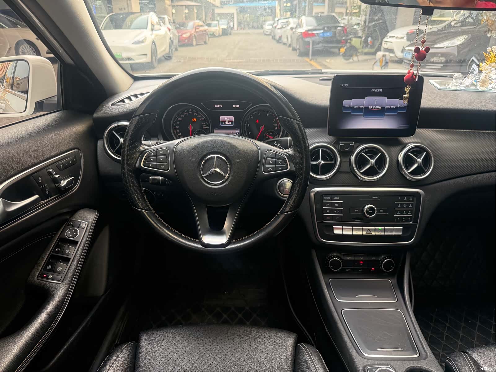 Mercedes-Benz GLA, 2018 13