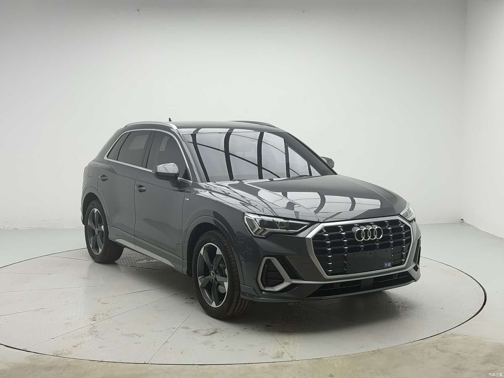 Audi Q3, 2023 3