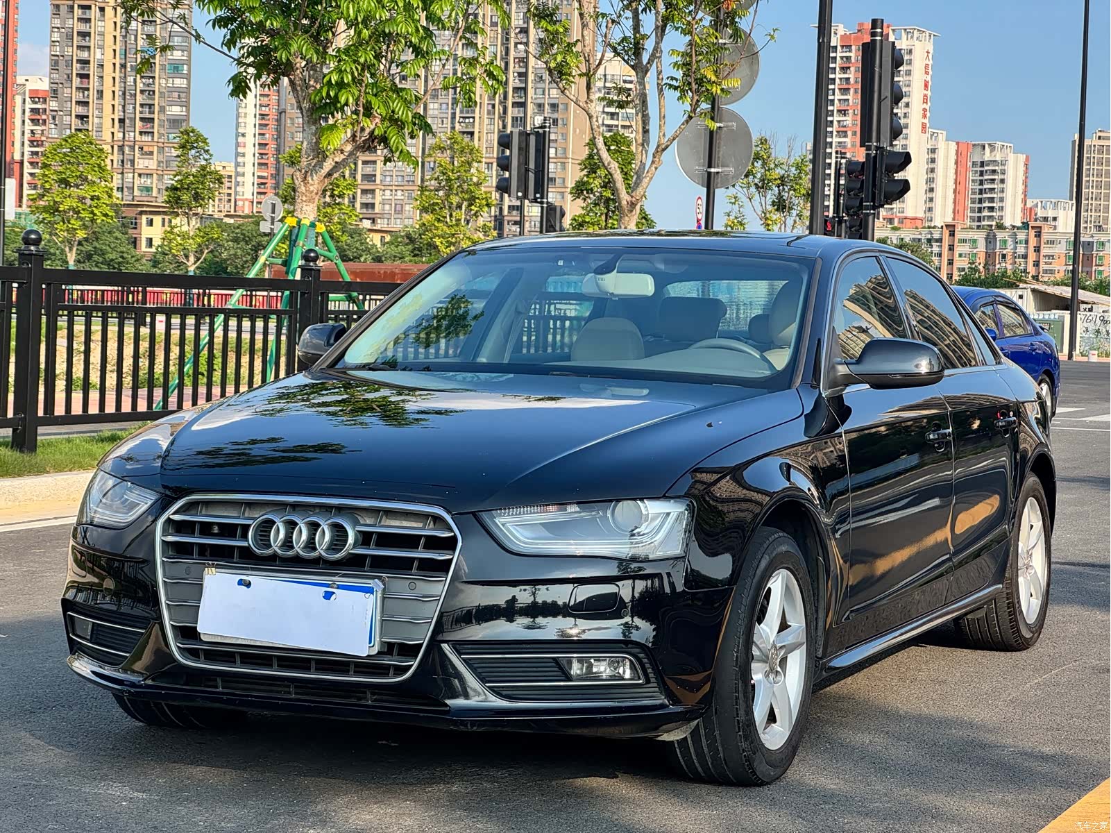 Audi A4L, 2015 3