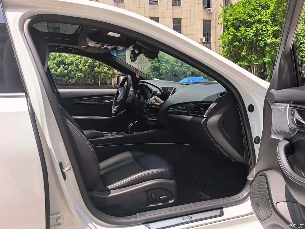 Cadillac CT5, 2022 7