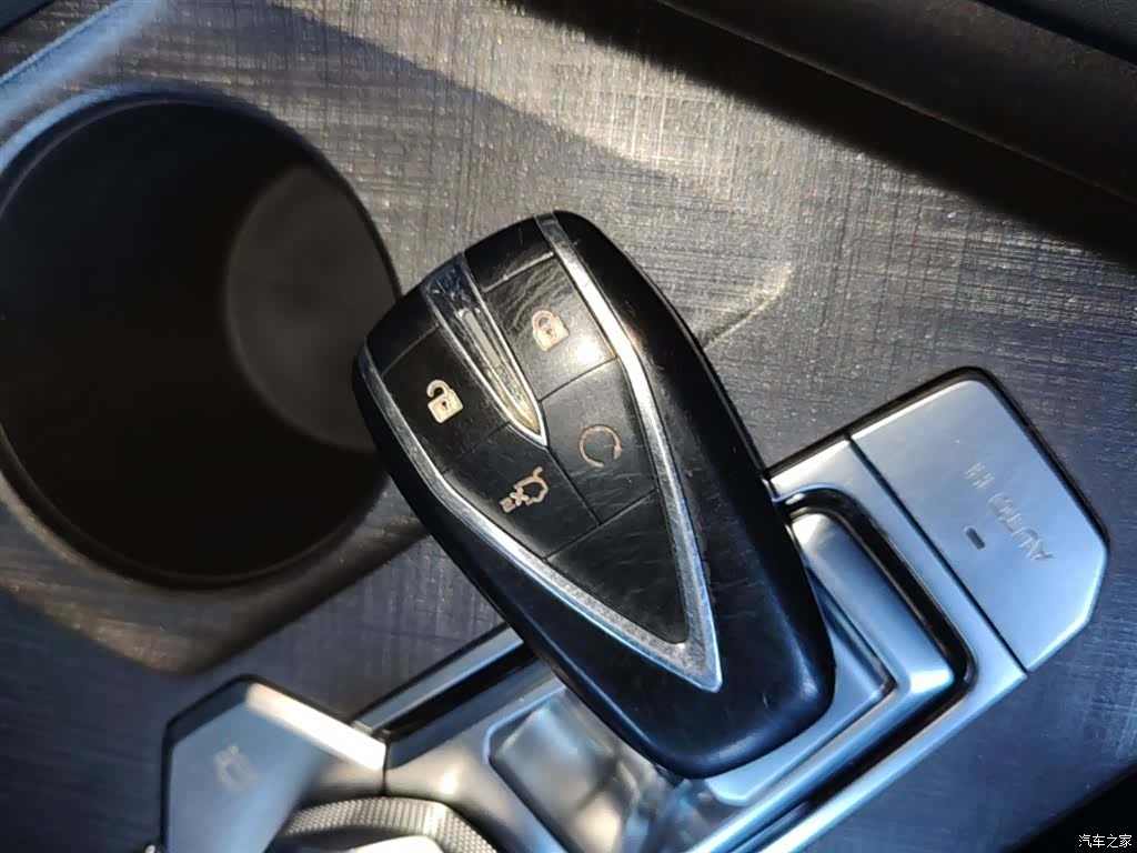 Changan UNI-V, 2024 9
