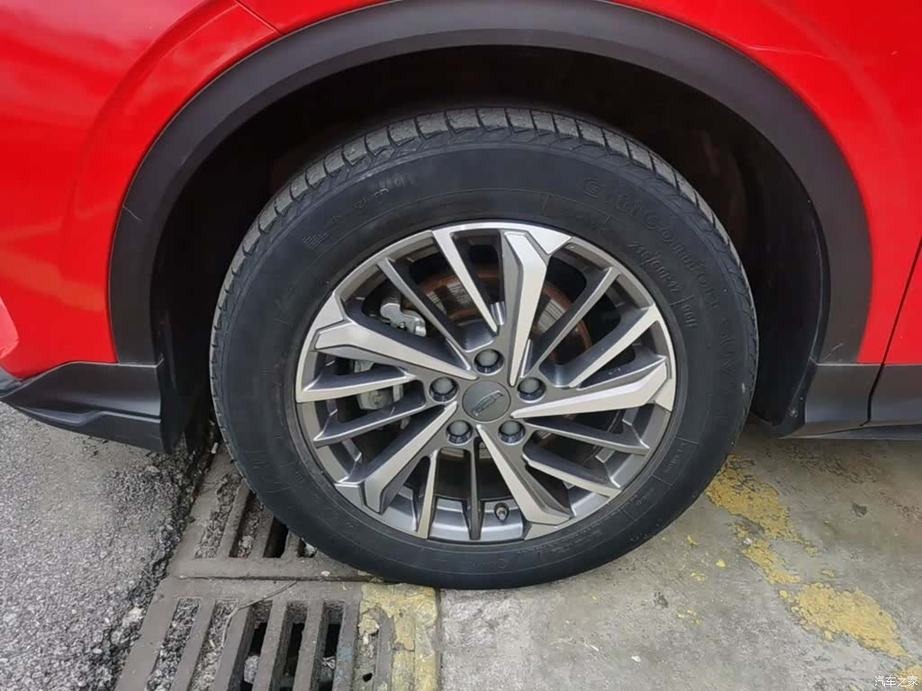 Geely Coolray, 2021 23