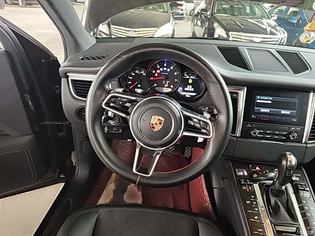 Porsche Macan, 2018 11