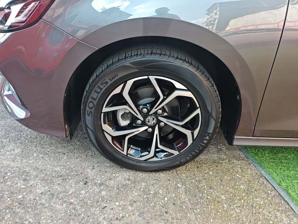 MG MG5, 2023 23