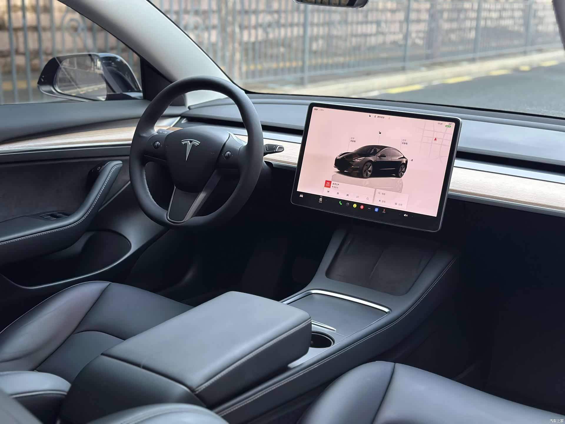 Tesla Model 3, 2022 6