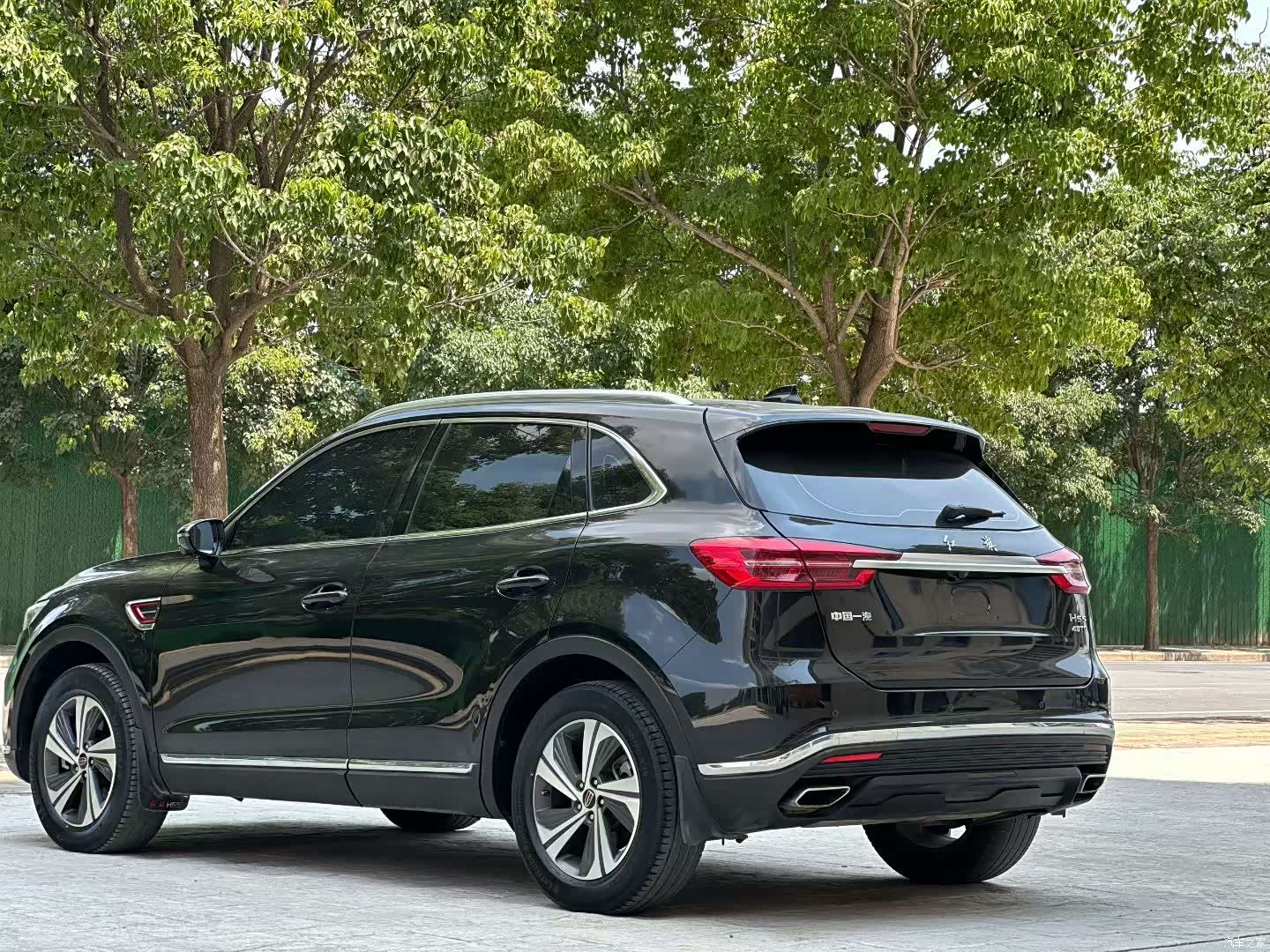 Hongqi HS5, 2021 8