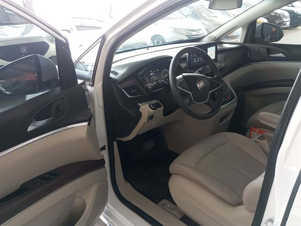 Buick GL8, 2023 12