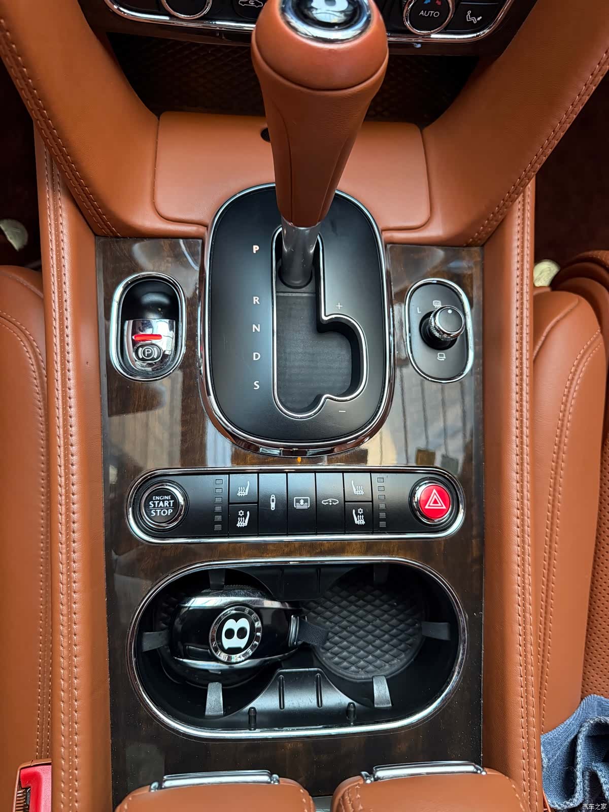 Bentley Flying Spur, 2018 12
