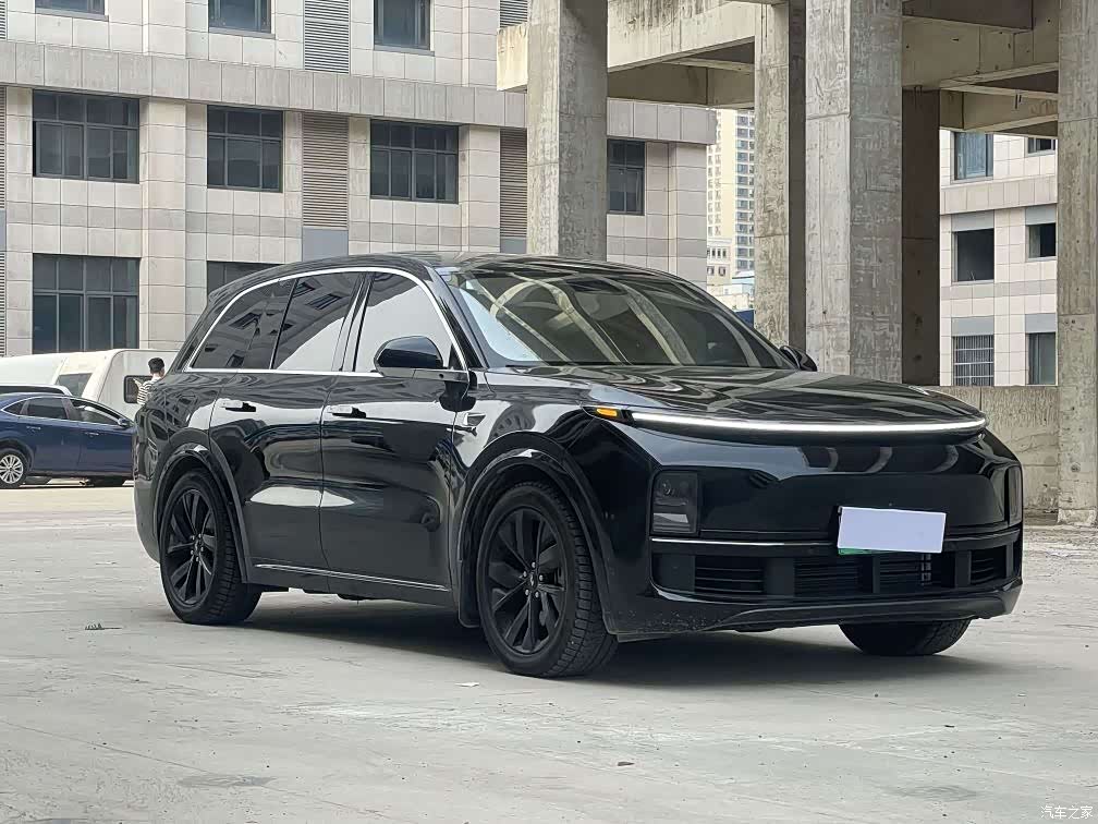 Li Auto L8, 2024 3