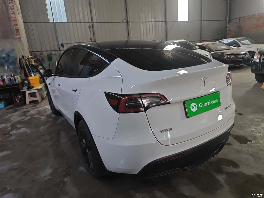 Tesla Model Y, 2025 все фото