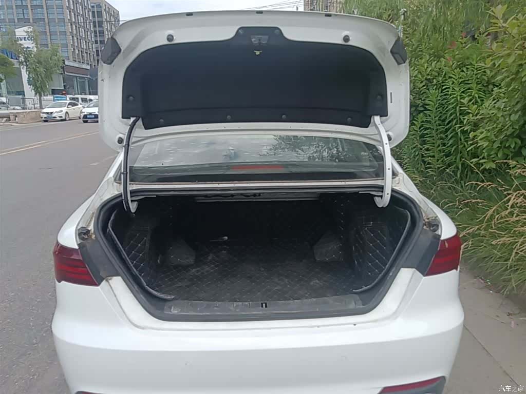 Geely Binray, 2021 19