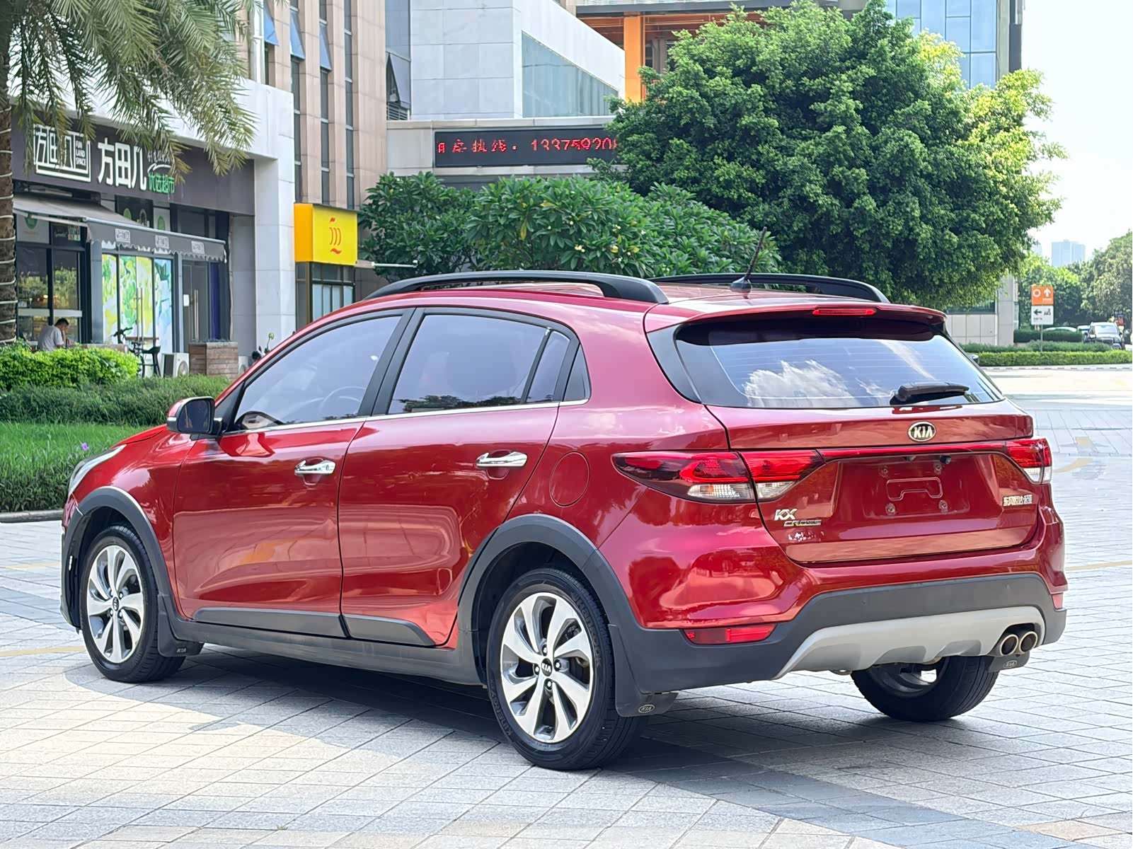 Kia KX, 2018 11