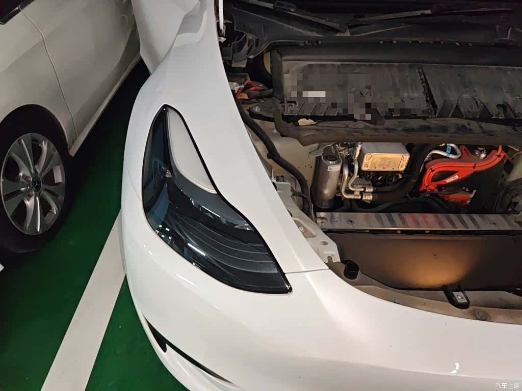 Tesla Model Y, 2024 21