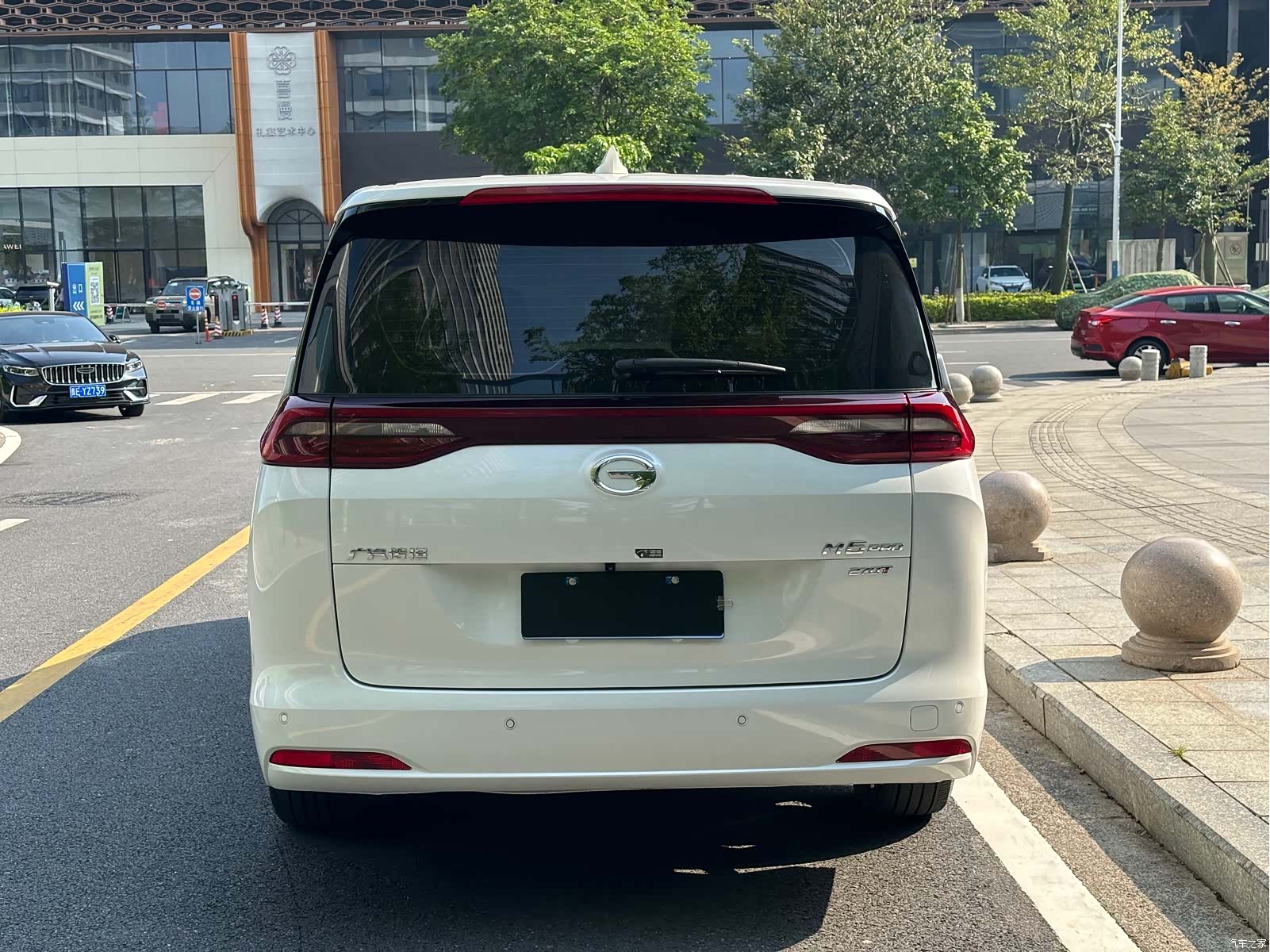 Trumpchi M6, 2023 все фото