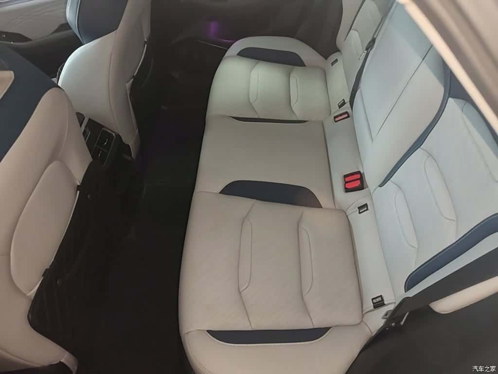Geely Preface, 2022 17