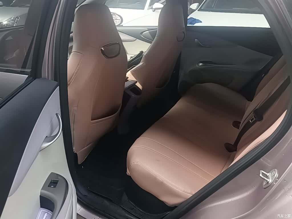 BYD Dolphin, 2023 17