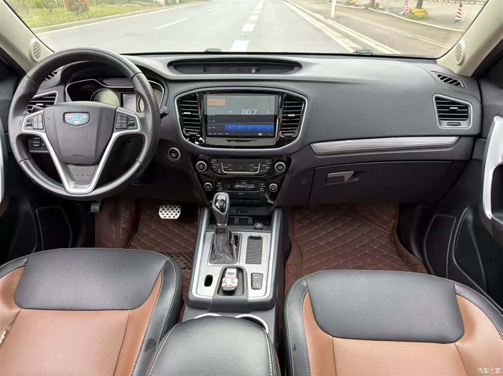 Geely X6, 2017 15