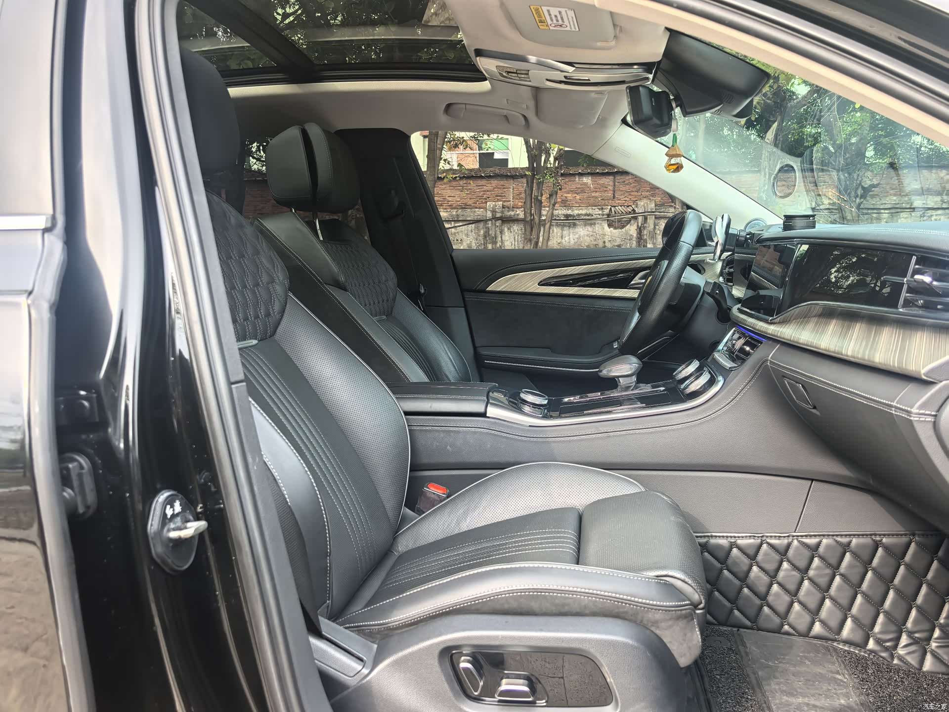Hongqi H9, 2021 14