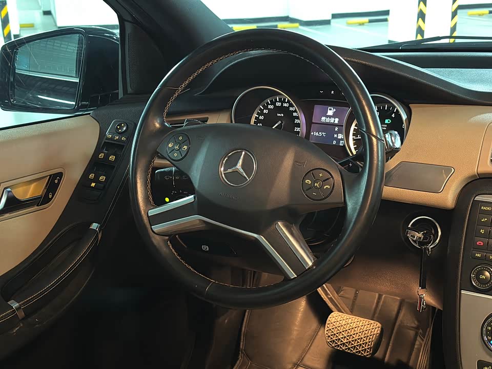 Mercedes-Benz R-class