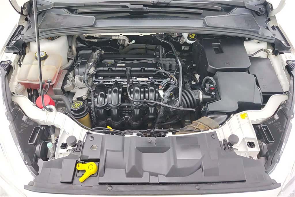 Ford Focus, 2016 10